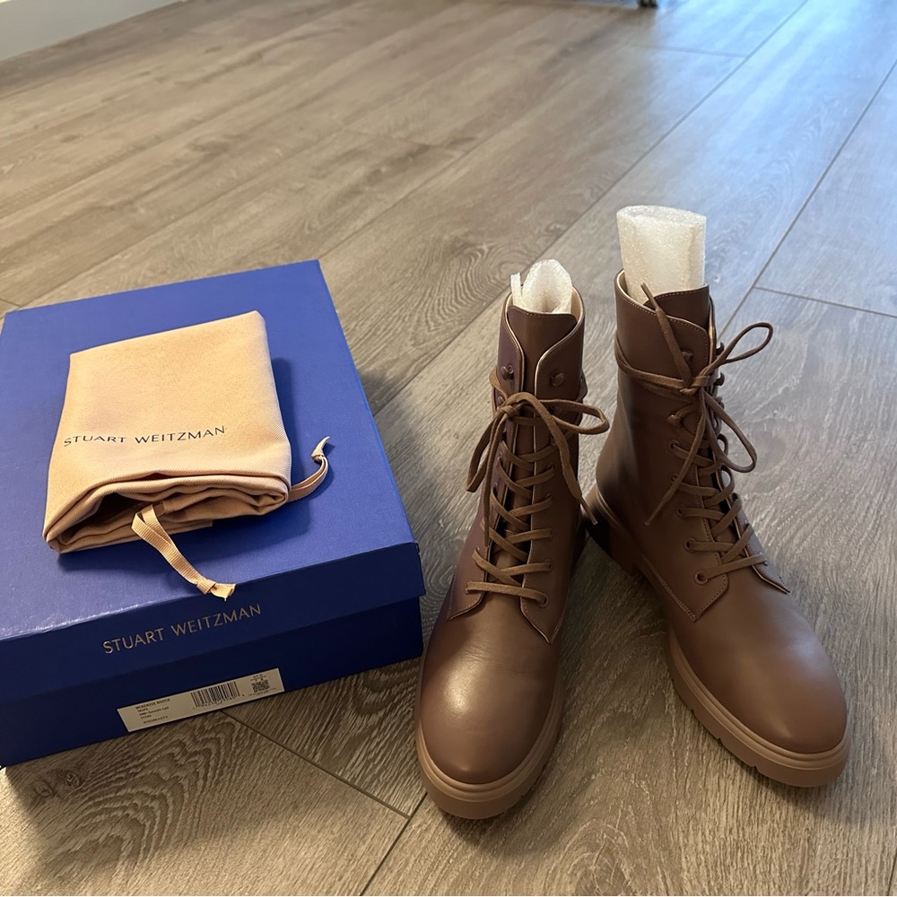 NIB Stuart Weitzman Mckenzee Lace-up Booties, Taupe, 7US/37.5EU Made in Spain